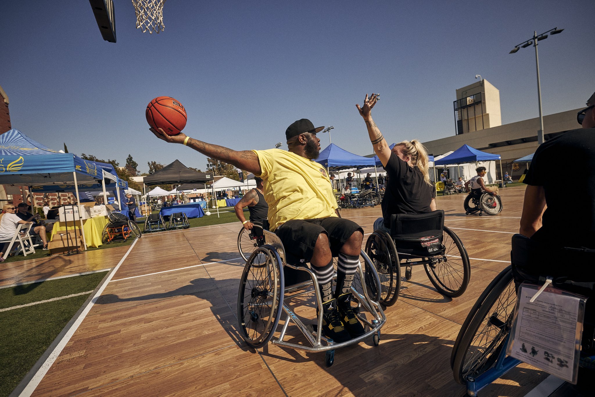 助球队连续 助球队连续